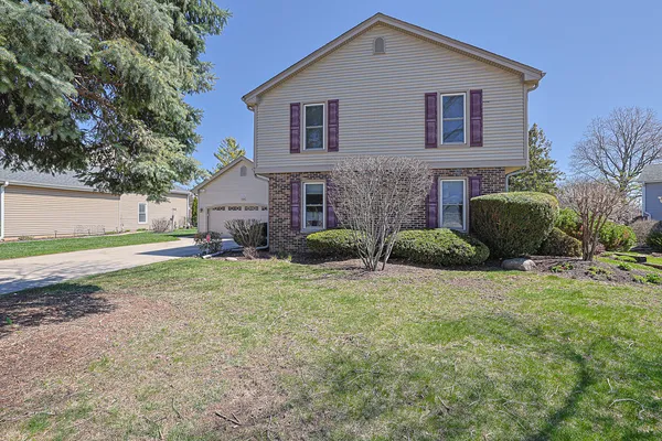 $699,900 | 229 Tudor Lane, Schaumburg, IL 60193