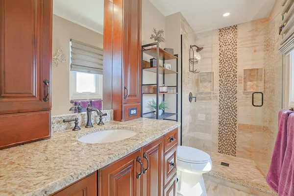 $699,900 | 229 Tudor Lane, Schaumburg, IL 60193