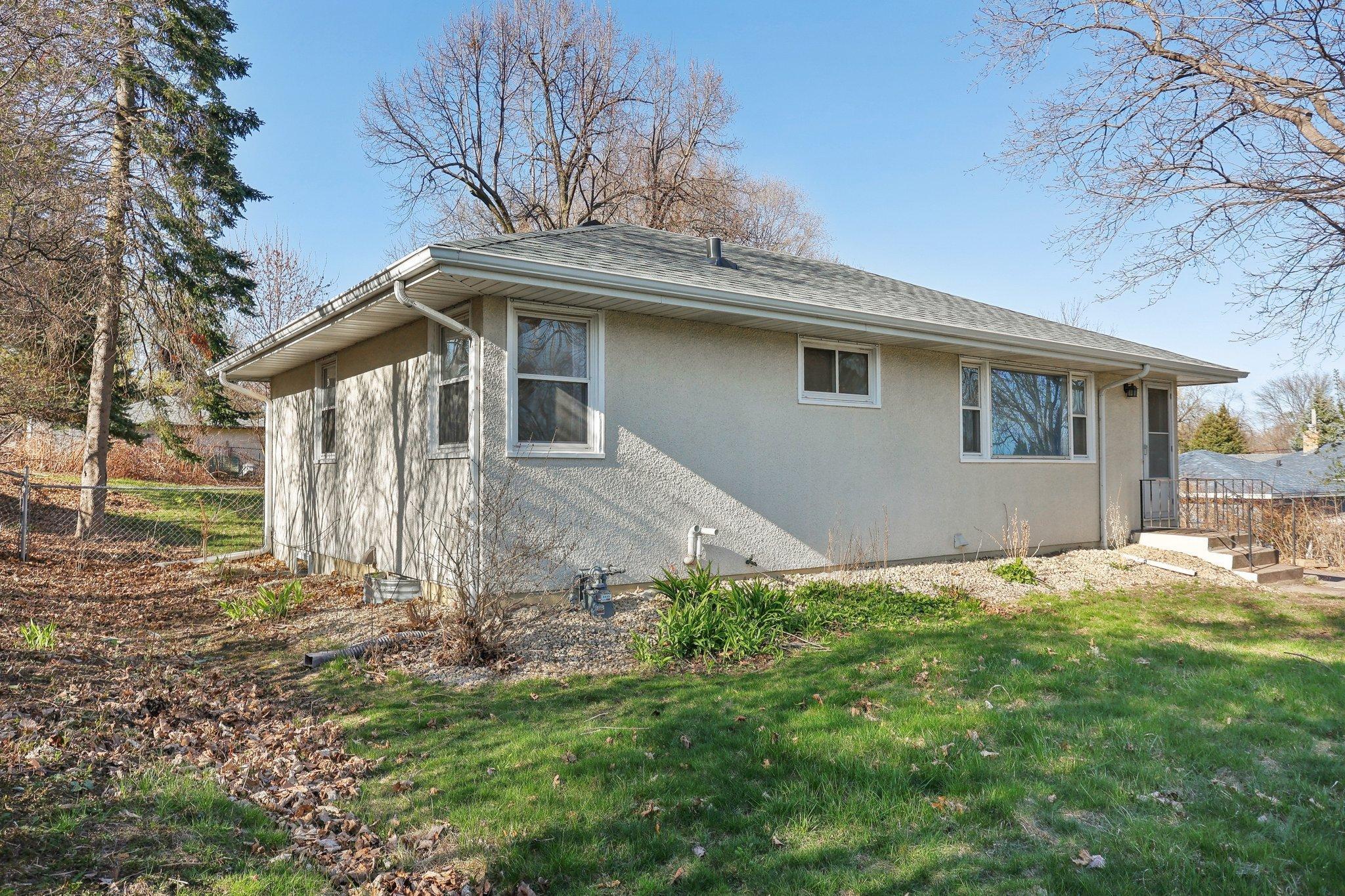 1939 County Rd B East Maplewood, MN 55109 - Photo 30 of 35 Gallery Image 30