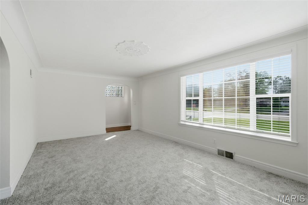 1800 Patterson Road Florissant, MO 63031 - Photo 7 of 43