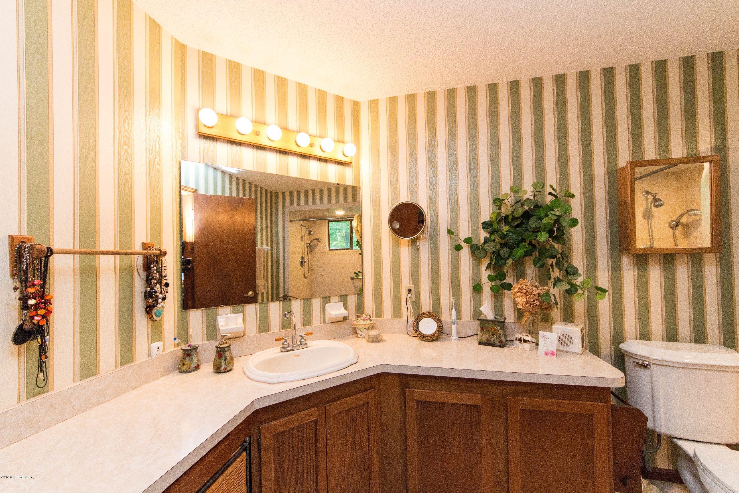 4448 Thicket Ridge Lane Jacksonville, FL 32258 - Photo 21 of 37 Master Bathroom