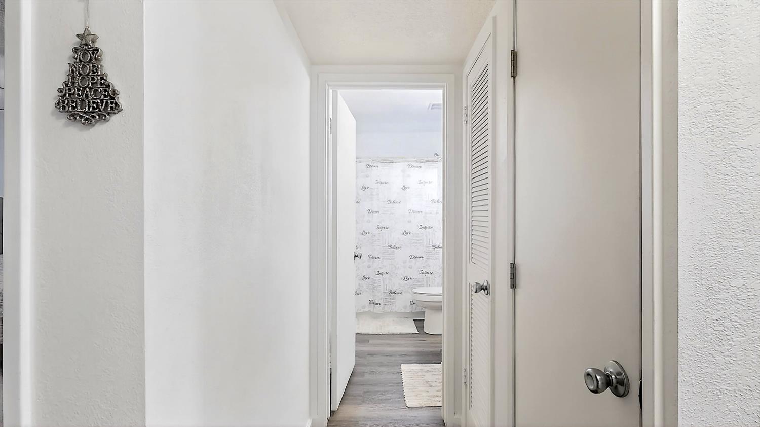 617 West Granger Avenue, Unit 66 Modesto, CA 95350 - Photo 16 of 46 a bathroom with a shower