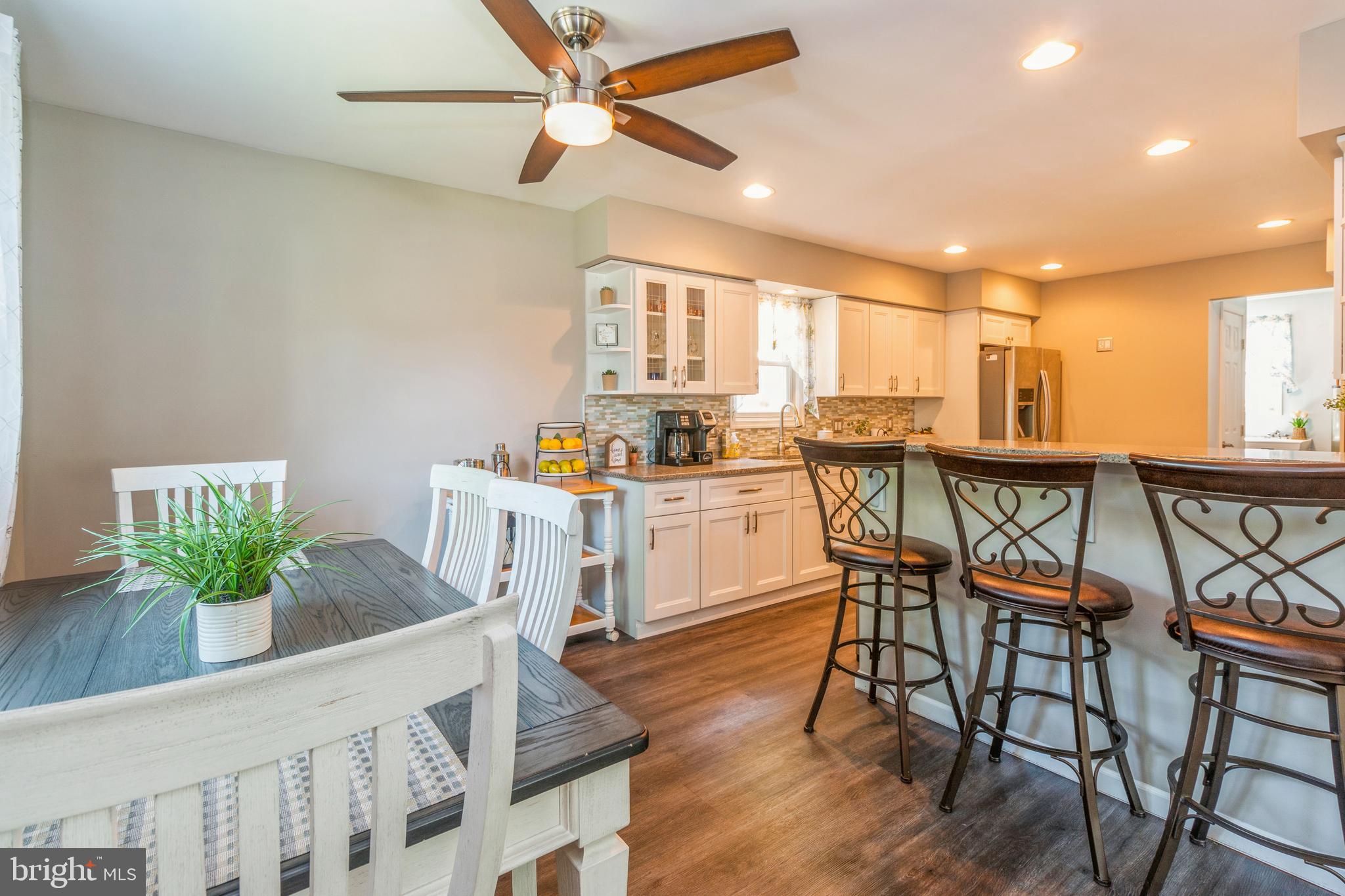 259 South Maple Avenue Maple Shade, NJ 08052 - Photo 4 of 25 Dining/Kitchen