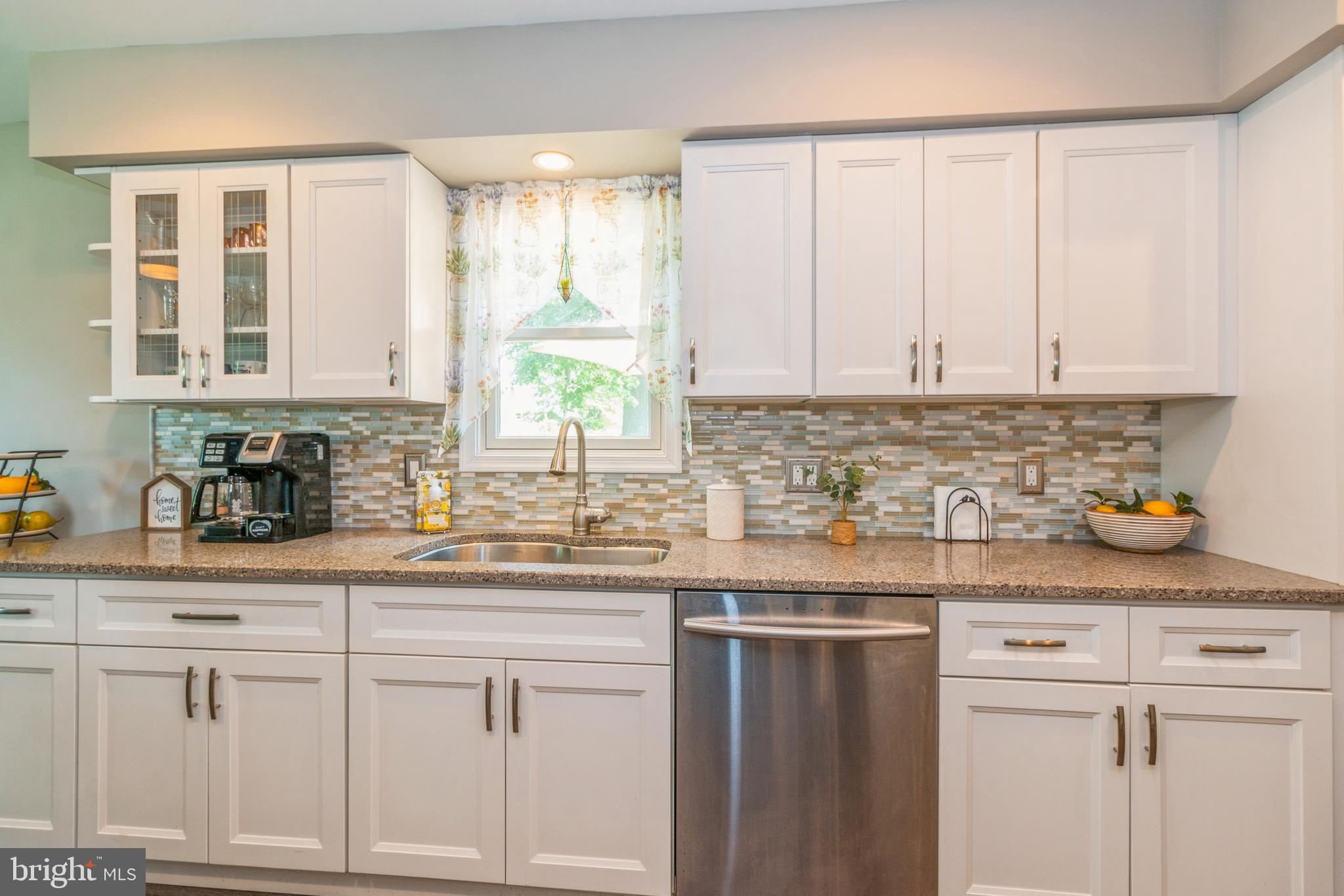 259 South Maple Avenue Maple Shade, NJ 08052 - Photo 8 of 25 Kitchen
