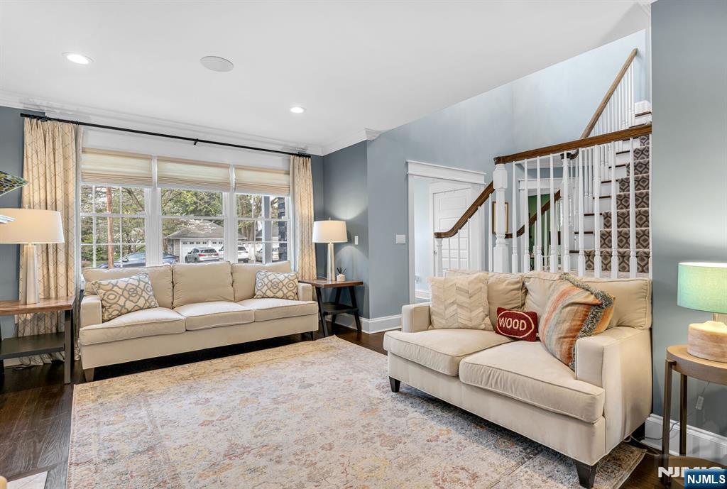 159 Hampton Place Ridgewood, NJ 07450 - Photo 12 of 50