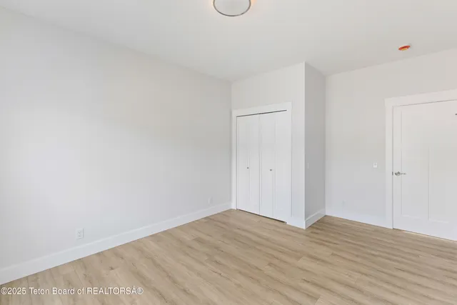 $895,000 | 65 Caribou Peak Loop, Etna, WY 83118