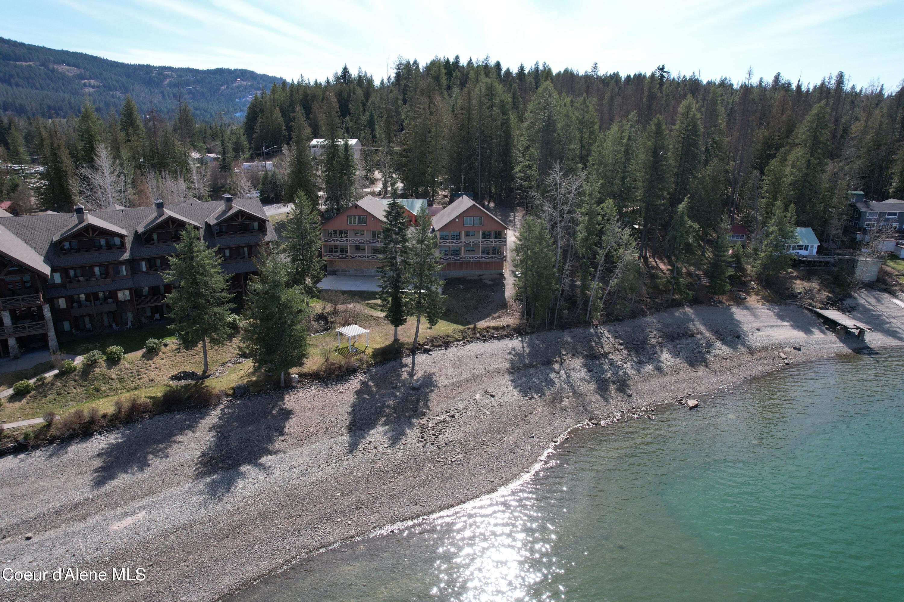 45 Waterside Lane Sagle, ID 83860 - Photo 3 of 33 4-Plex plus lake cabin