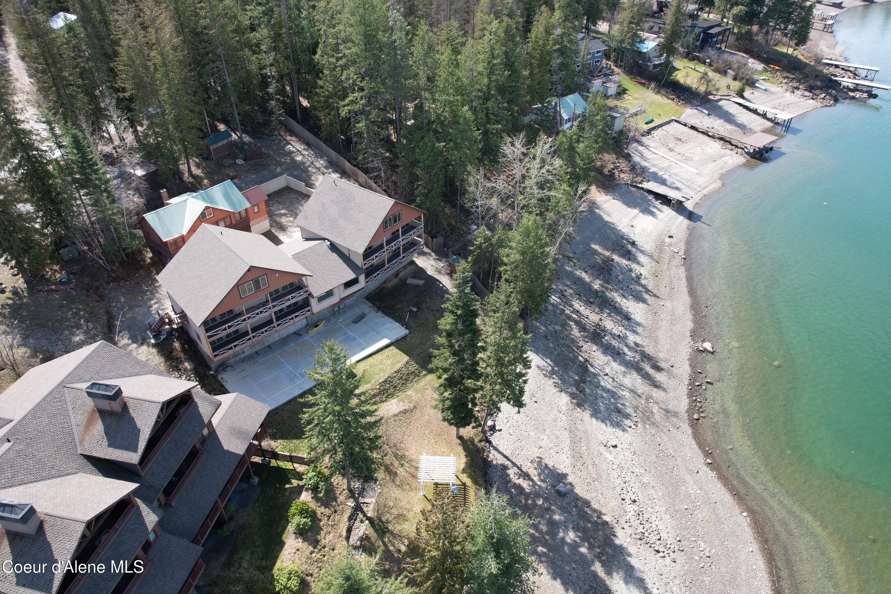 45 Waterside Lane Sagle, ID 83860 - Photo 7 of 33 4-Plex plus lake cabin