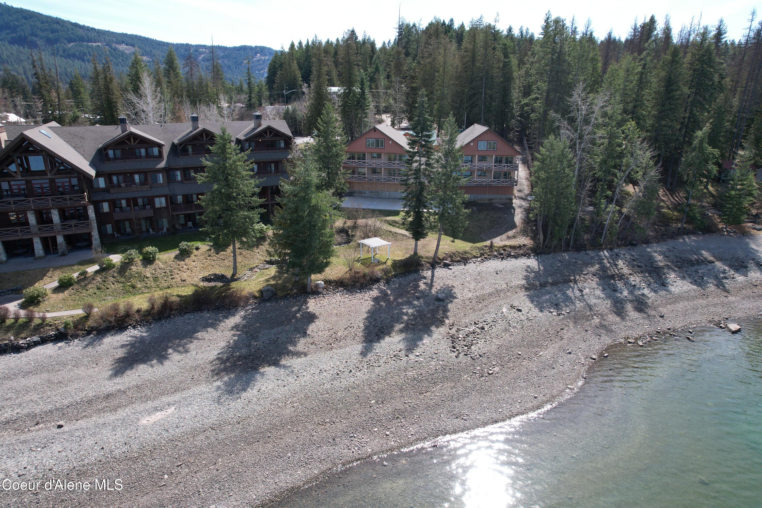 45 Waterside Lane Sagle, ID 83860 - Photo 8 of 33 4-Plex plus lake cabin