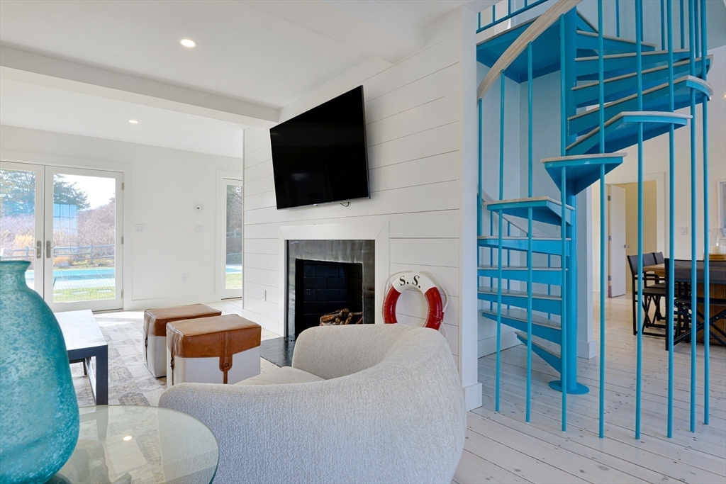 153 Polpis Road Nantucket, MA 02554 - Photo 7 of 24