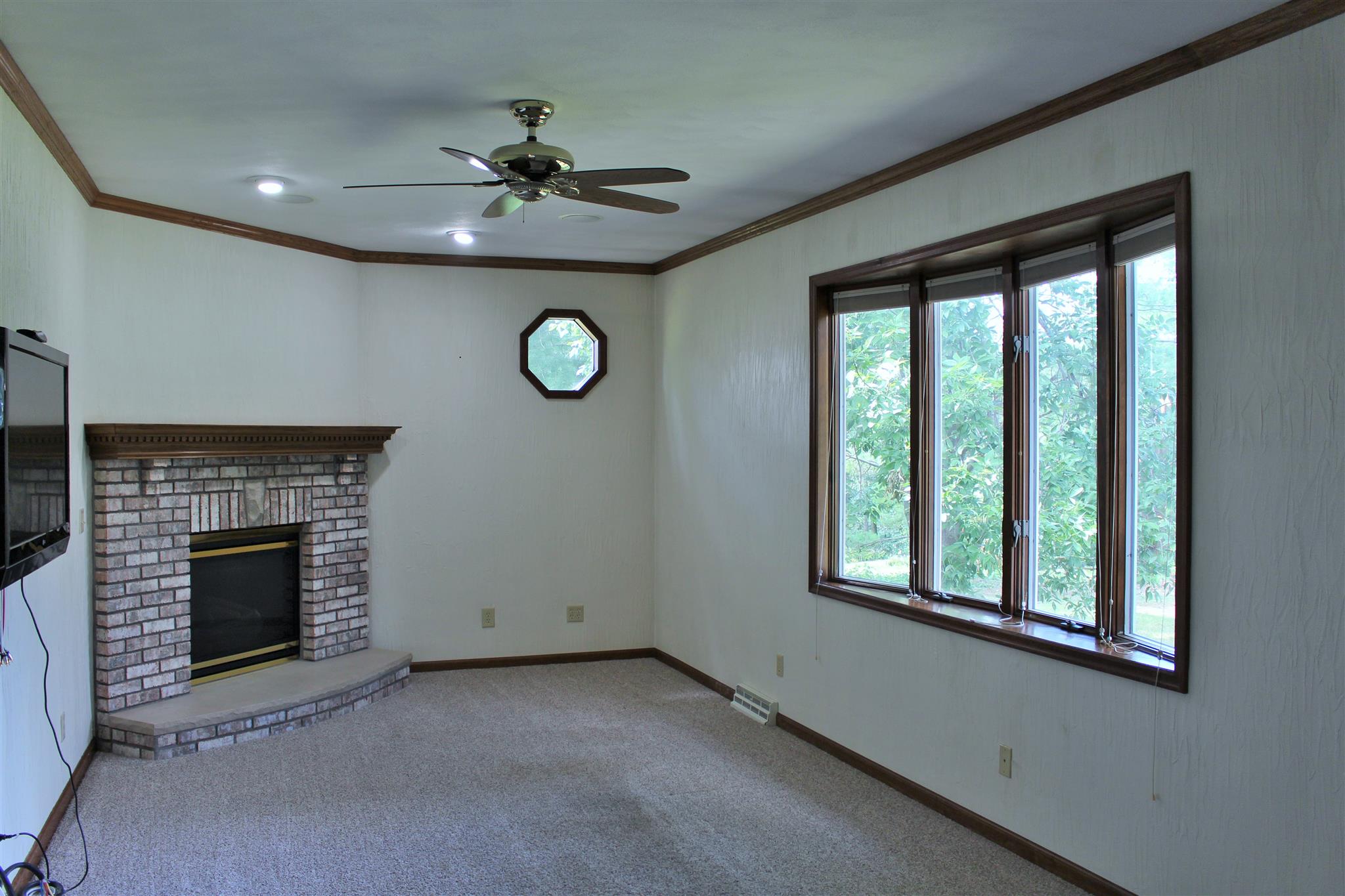5520 Clemons Road Bettendorf, IA 52722 - Photo 12 of 37 Gallery Image 12