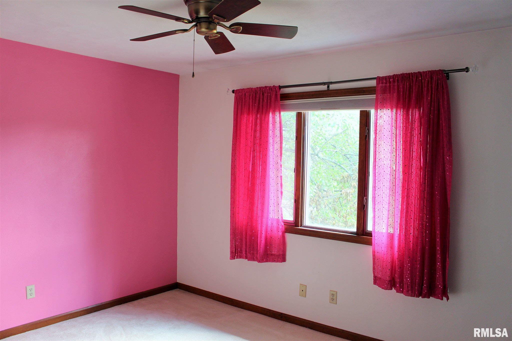 5520 Clemons Road Bettendorf, IA 52722 - Photo 19 of 37 Gallery Image 19