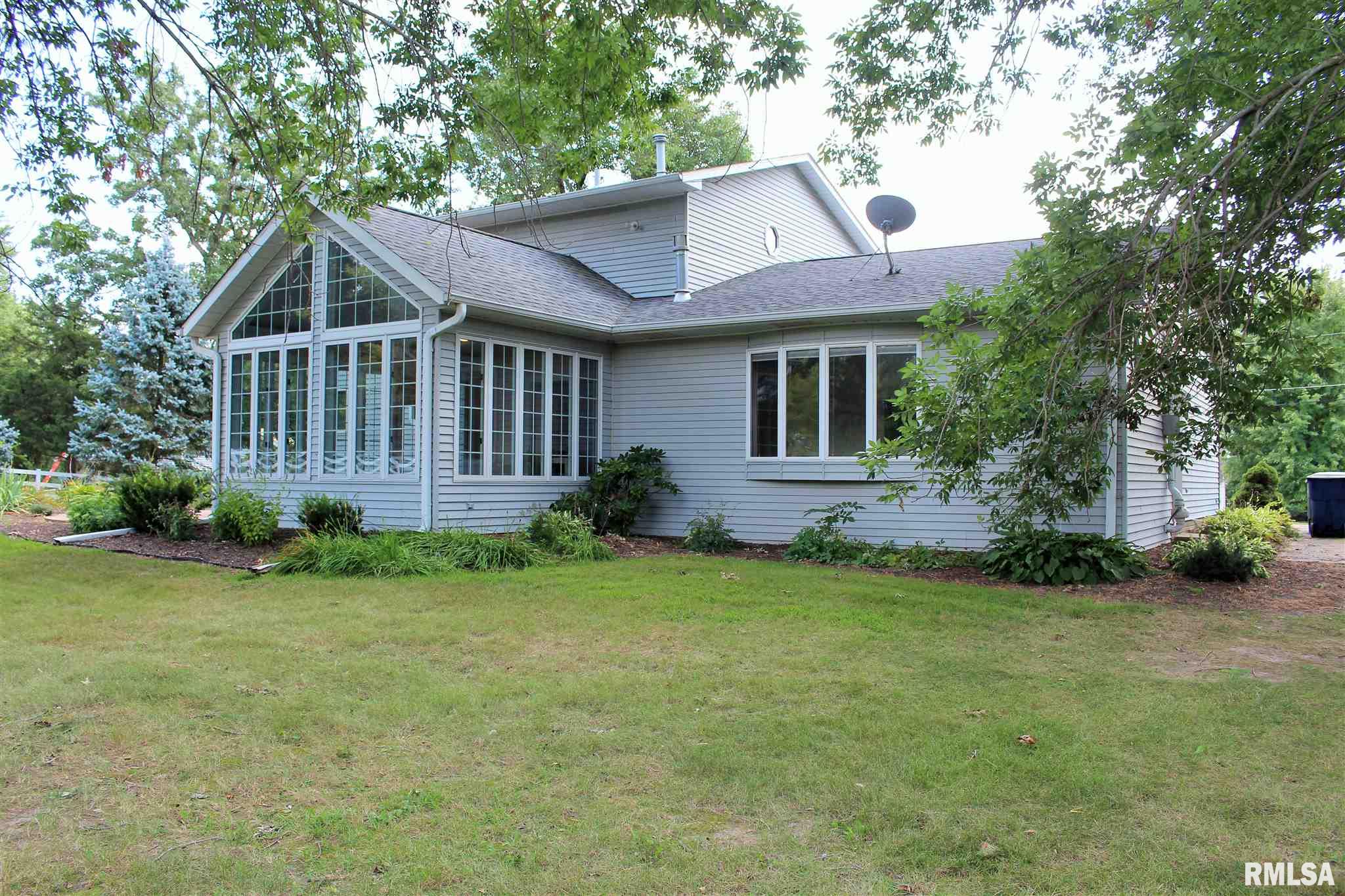 5520 Clemons Road Bettendorf, IA 52722 - Photo 27 of 37 Gallery Image 27