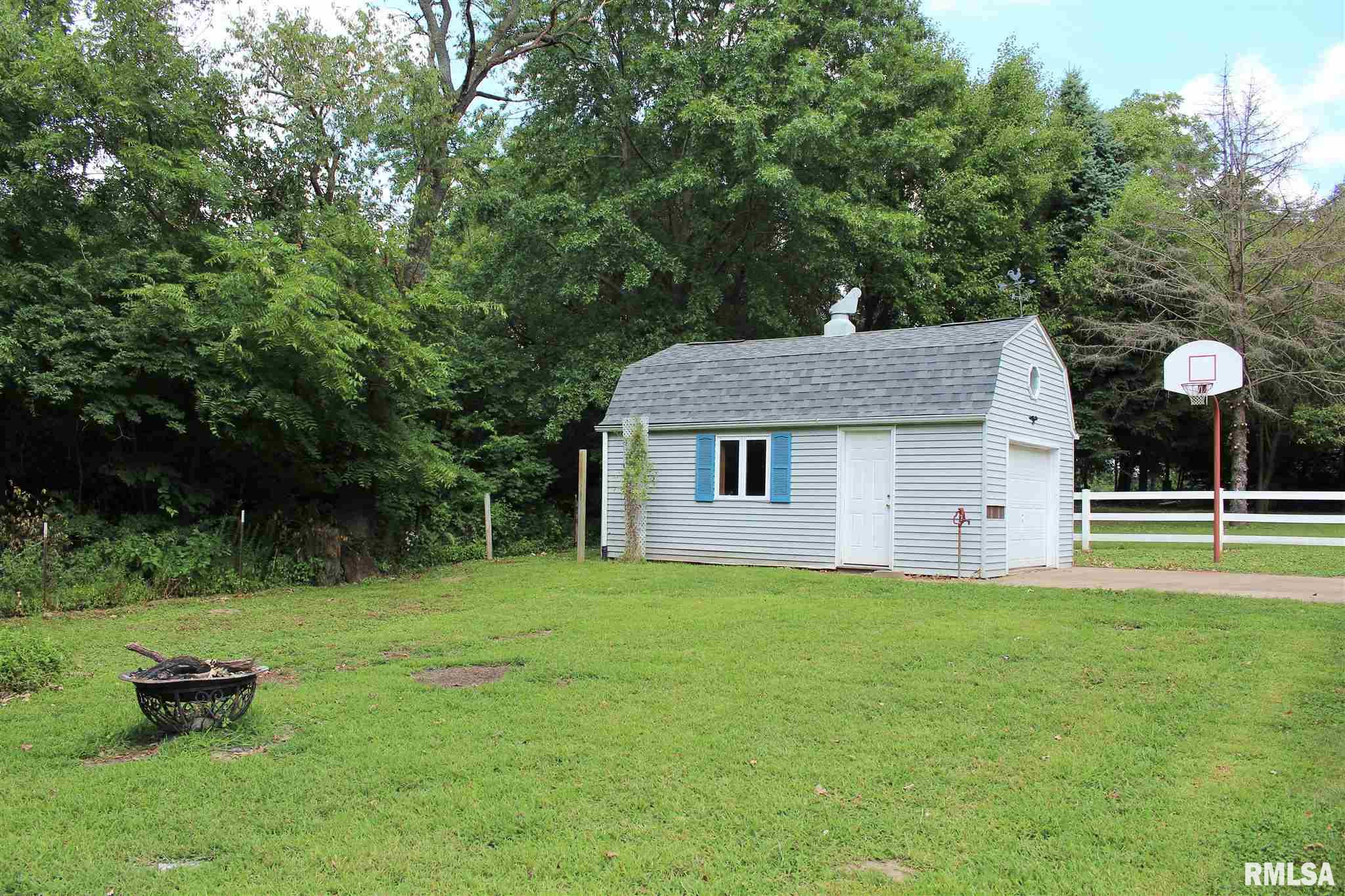 5520 Clemons Road Bettendorf, IA 52722 - Photo 35 of 37 Gallery Image 35