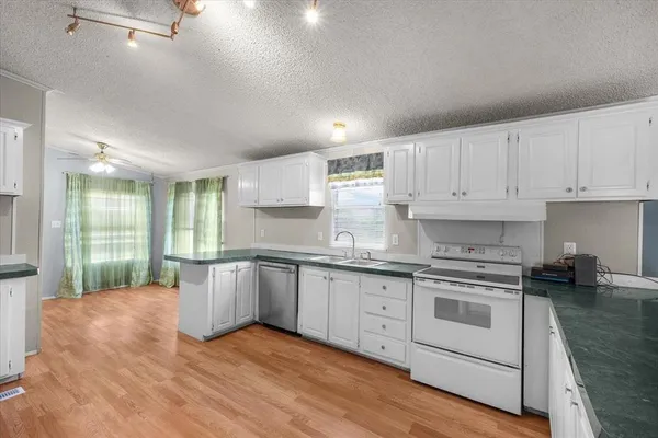 $385,000 | 574 Farm To Market 2258, Venus, TX 76084