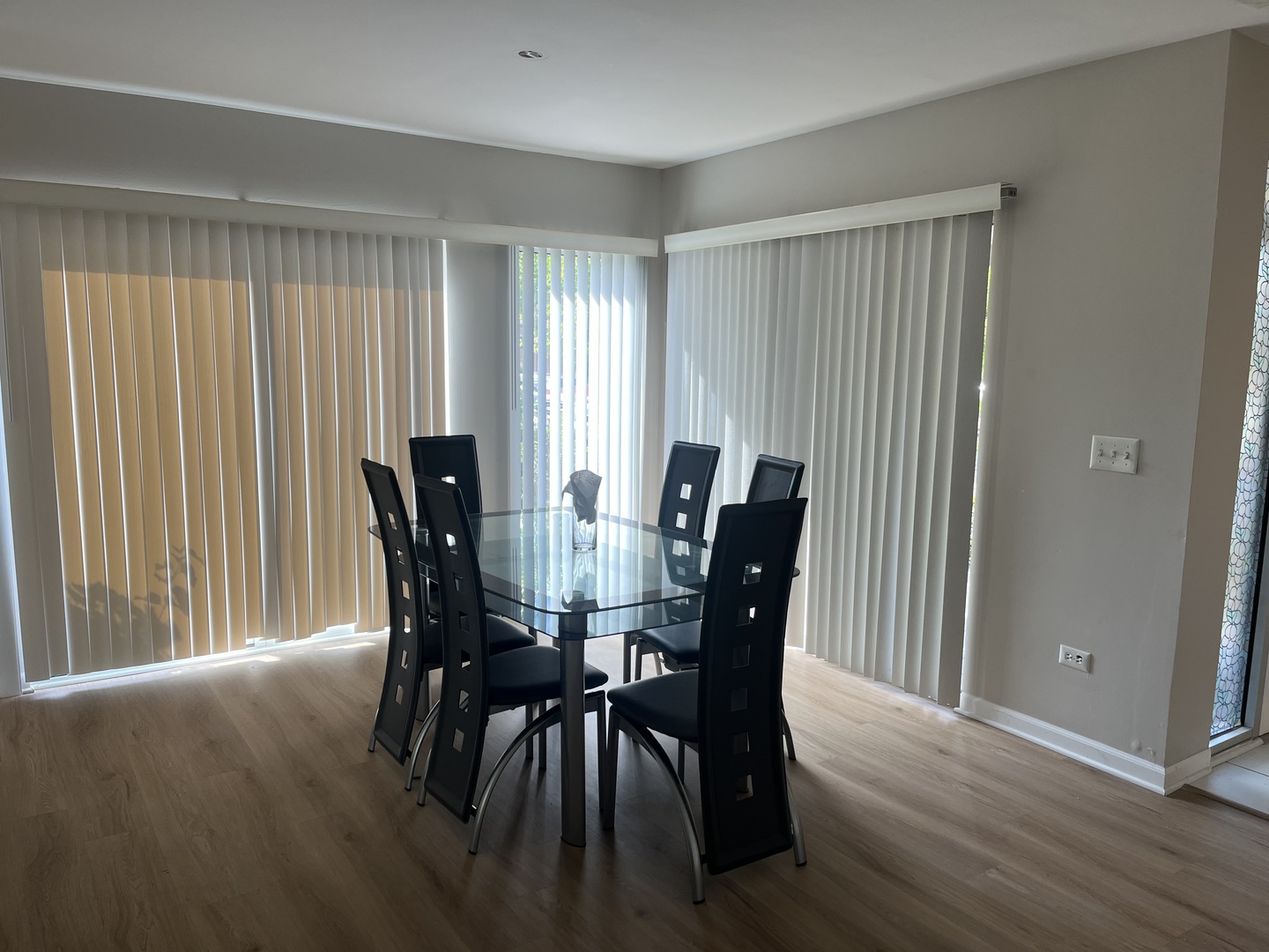 501 Kelburn Road Deerfield, IL 60015 - Photo 2 of 15 a view of a dining room with furniture and window