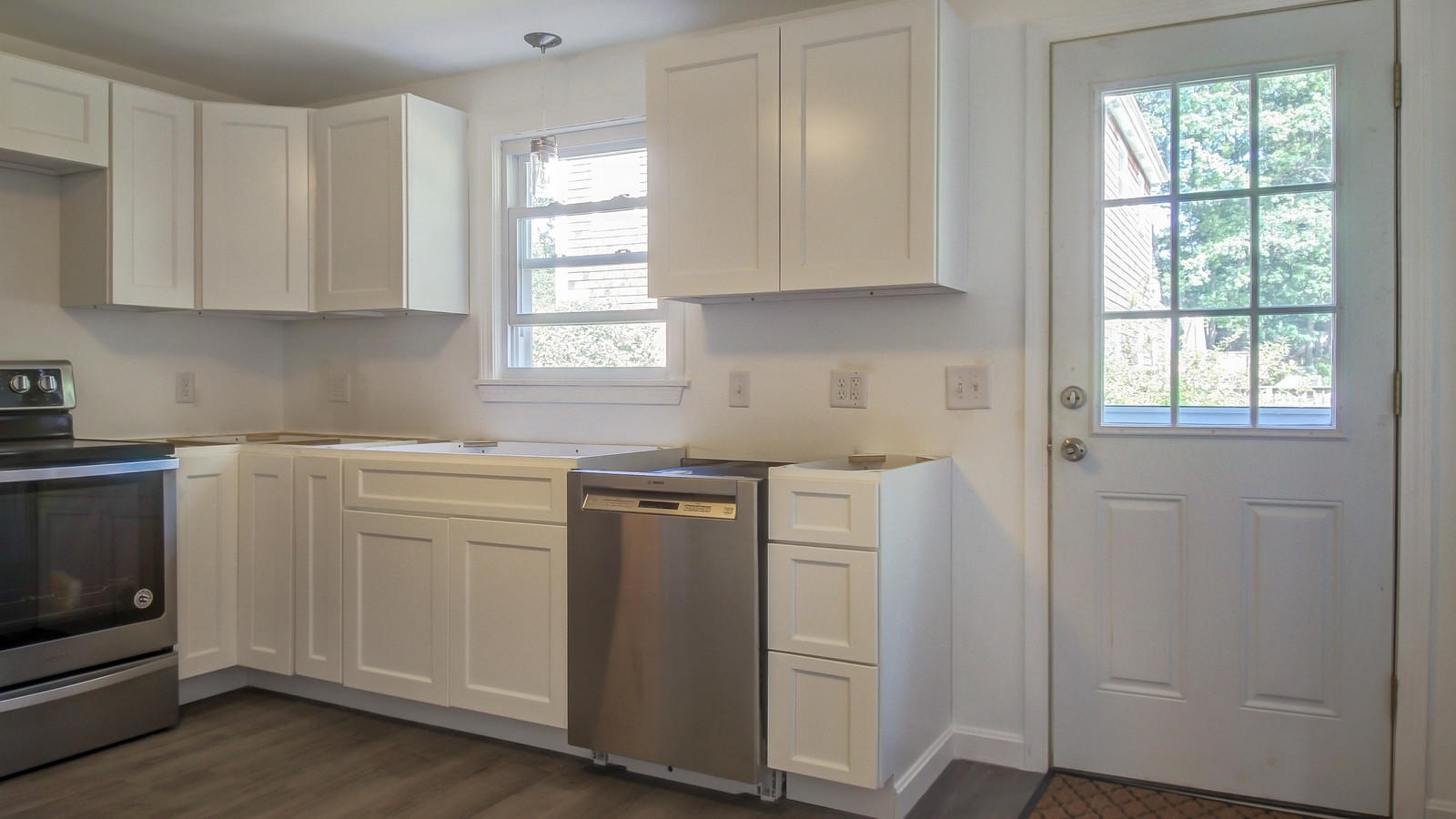 84 Wayside Road Portland, ME 04102 - Photo 21 of 43 33_DJI_0401_2_3_4_5_DxO_mls