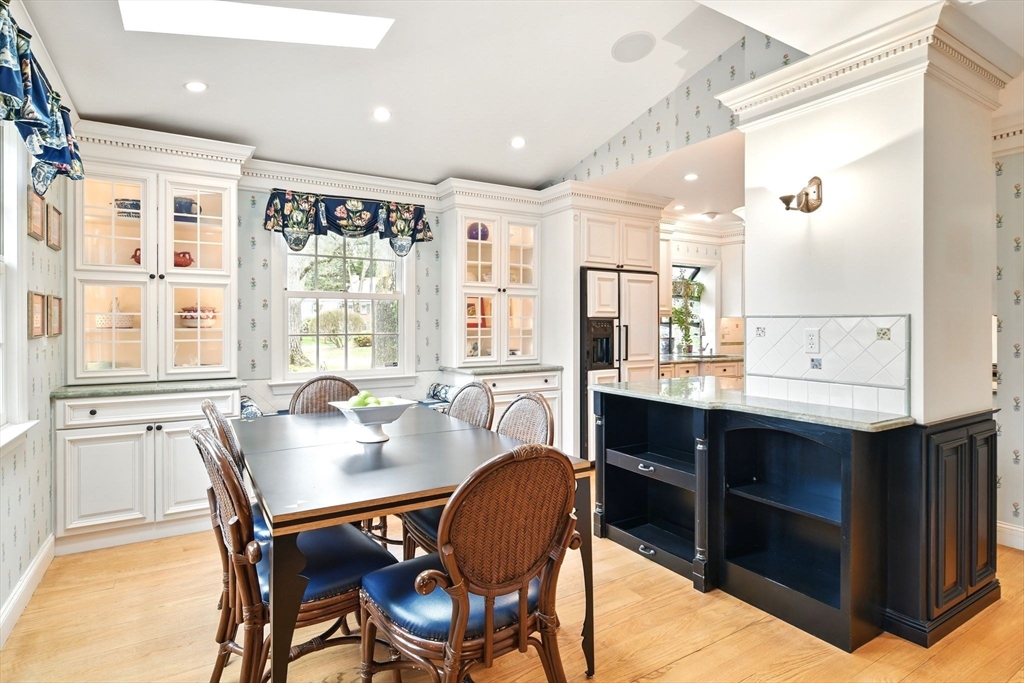68 Normandy Road Longmeadow, MA 01106 - Photo 13 of 42 a dining room with furniture and window