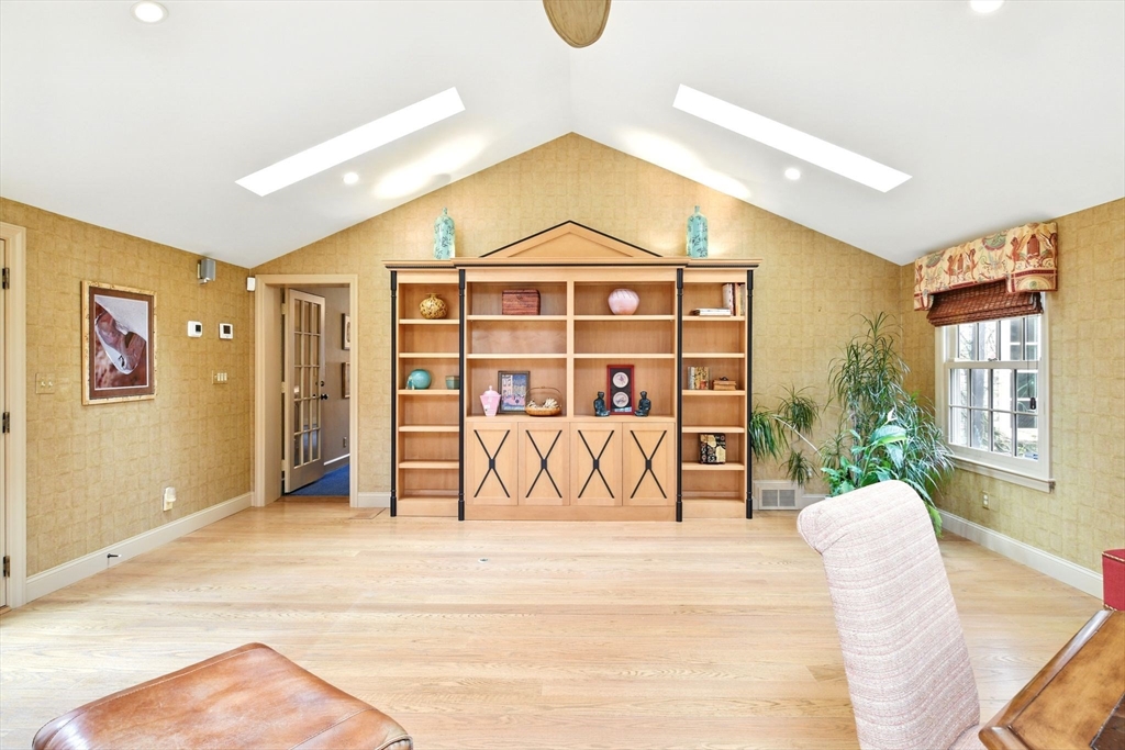 68 Normandy Road Longmeadow, MA 01106 - Photo 17 of 42