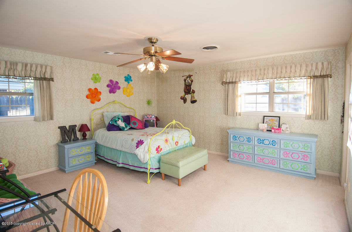 6217 Calumet Road Amarillo, TX 79106 - Photo 24 of 36 BEDROOM 4 VIEW 1