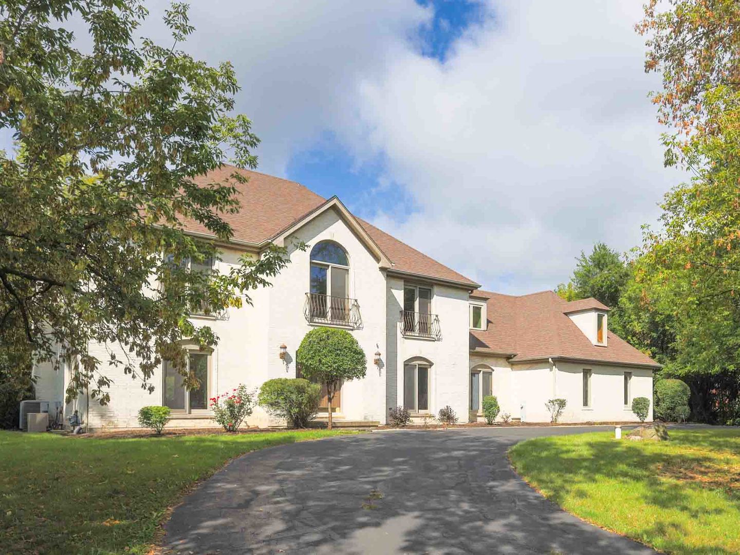 2316 Coach Road Long Grove, IL 60047 - Photo 1 of 29 Gallery Image 1