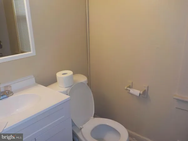 $1,275 | 26 Walnut Street, Unit A, Salem, NJ 08079