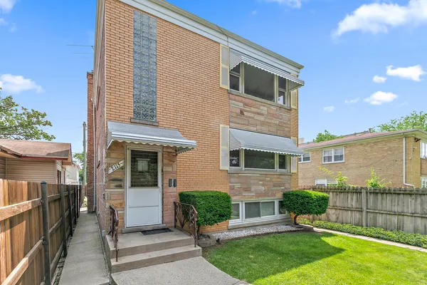 $549,900 | 2115 North Mobile Avenue, Chicago, IL 60639