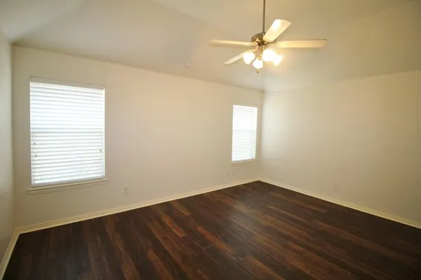 $2,295 | 5316 Lake Garden Drive, Grand Prairie, TX 75052