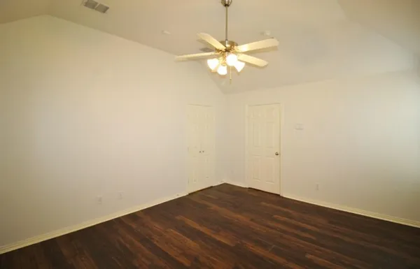 $2,295 | 5316 Lake Garden Drive, Grand Prairie, TX 75052
