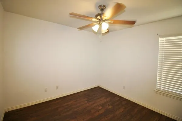 $2,295 | 5316 Lake Garden Drive, Grand Prairie, TX 75052