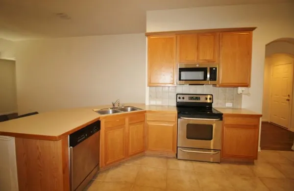 $2,295 | 5316 Lake Garden Drive, Grand Prairie, TX 75052