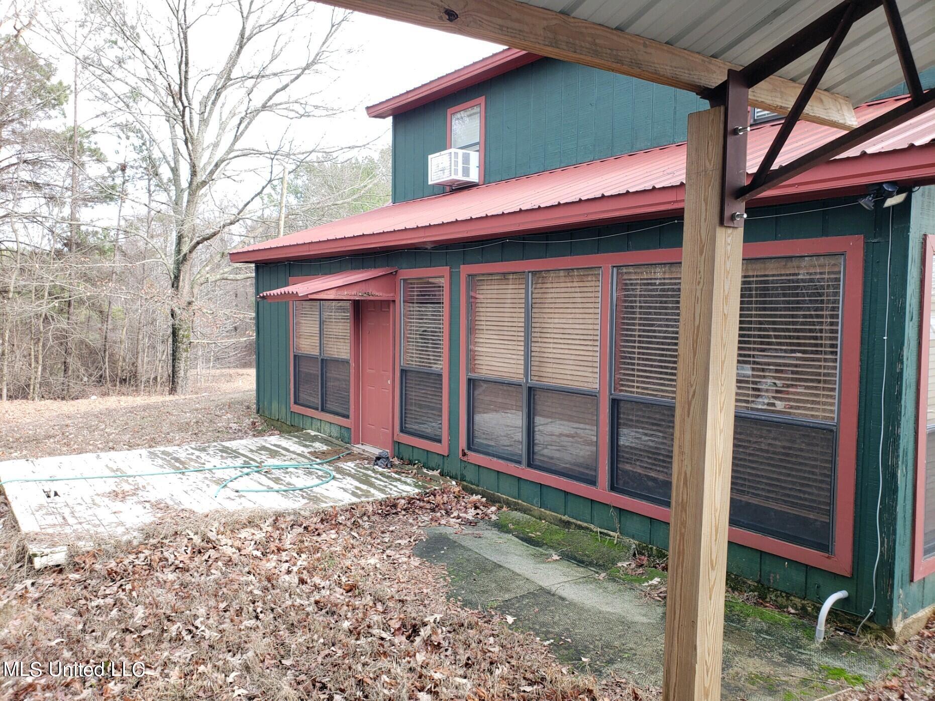 193 Chickasaw Ridge Pope, MS 38658 - Photo 7 of 23 Rear of Home