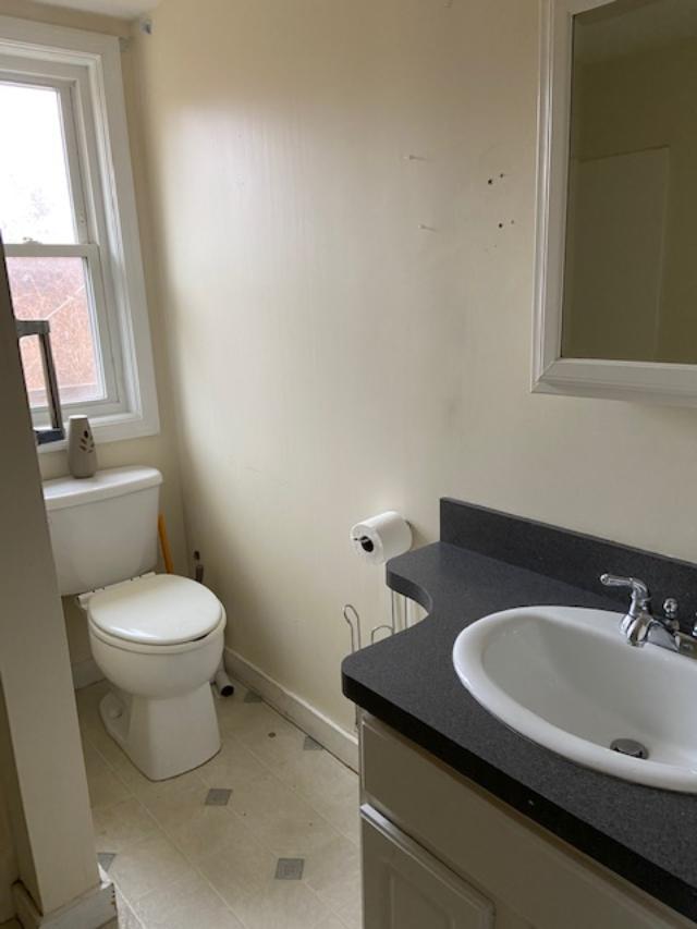 183 Barnstable Road Hyannis, MA 02601 - Photo 8 of 14 183 bath