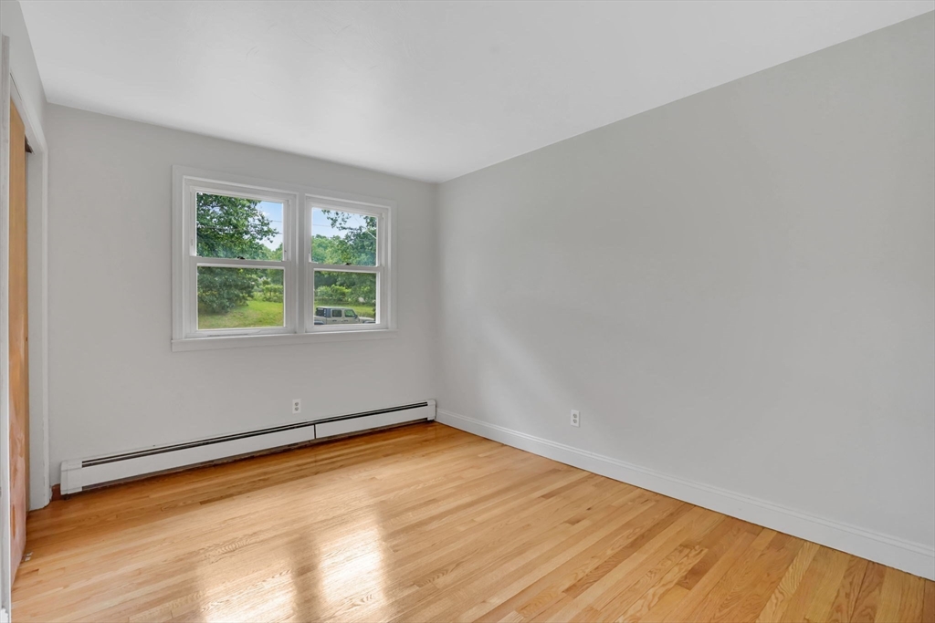 250 Old Lyman Road Chicopee, MA 01020 - Photo 15 of 38