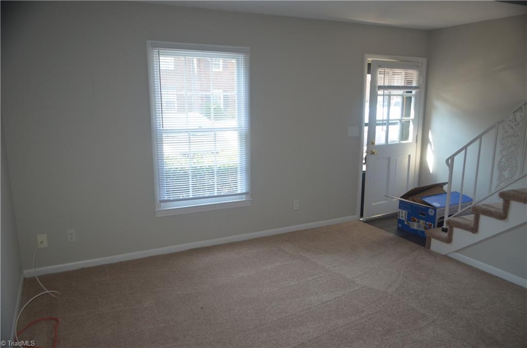 323 Old Vineyard Road Winston-Salem, NC 27104 - Photo 3 of 16