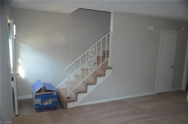 $1,100 | 323 Old Vineyard Road, Winston-Salem, NC 27104