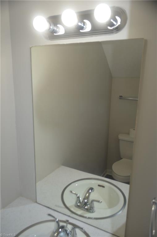 323 Old Vineyard Road Winston-Salem, NC 27104 - Photo 5 of 16