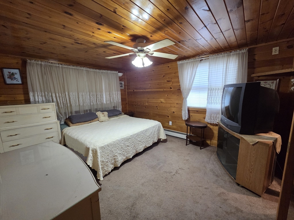 54 Slocum Street Acushnet, MA 02743 - Photo 12 of 35