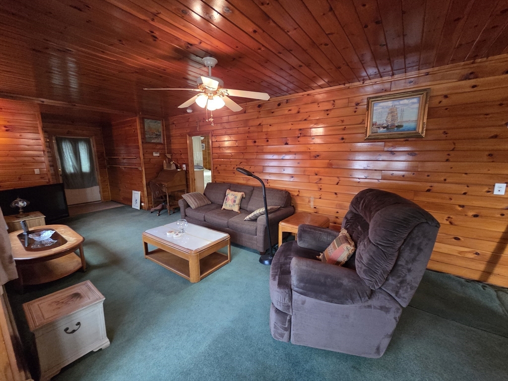 54 Slocum Street Acushnet, MA 02743 - Photo 10 of 35