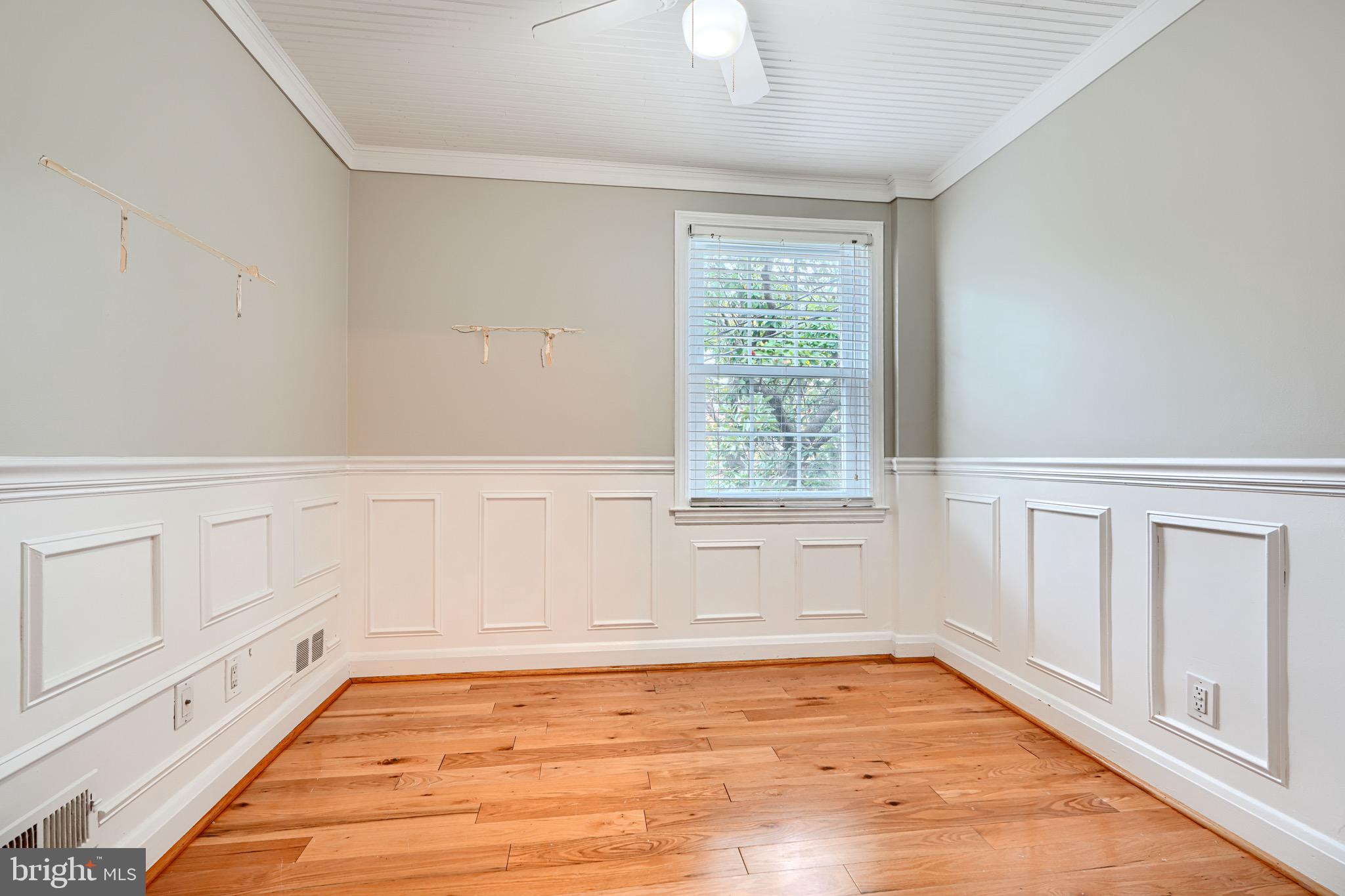 6142 Regent Park Road Baltimore, MD 21228 - Photo 20 of 36