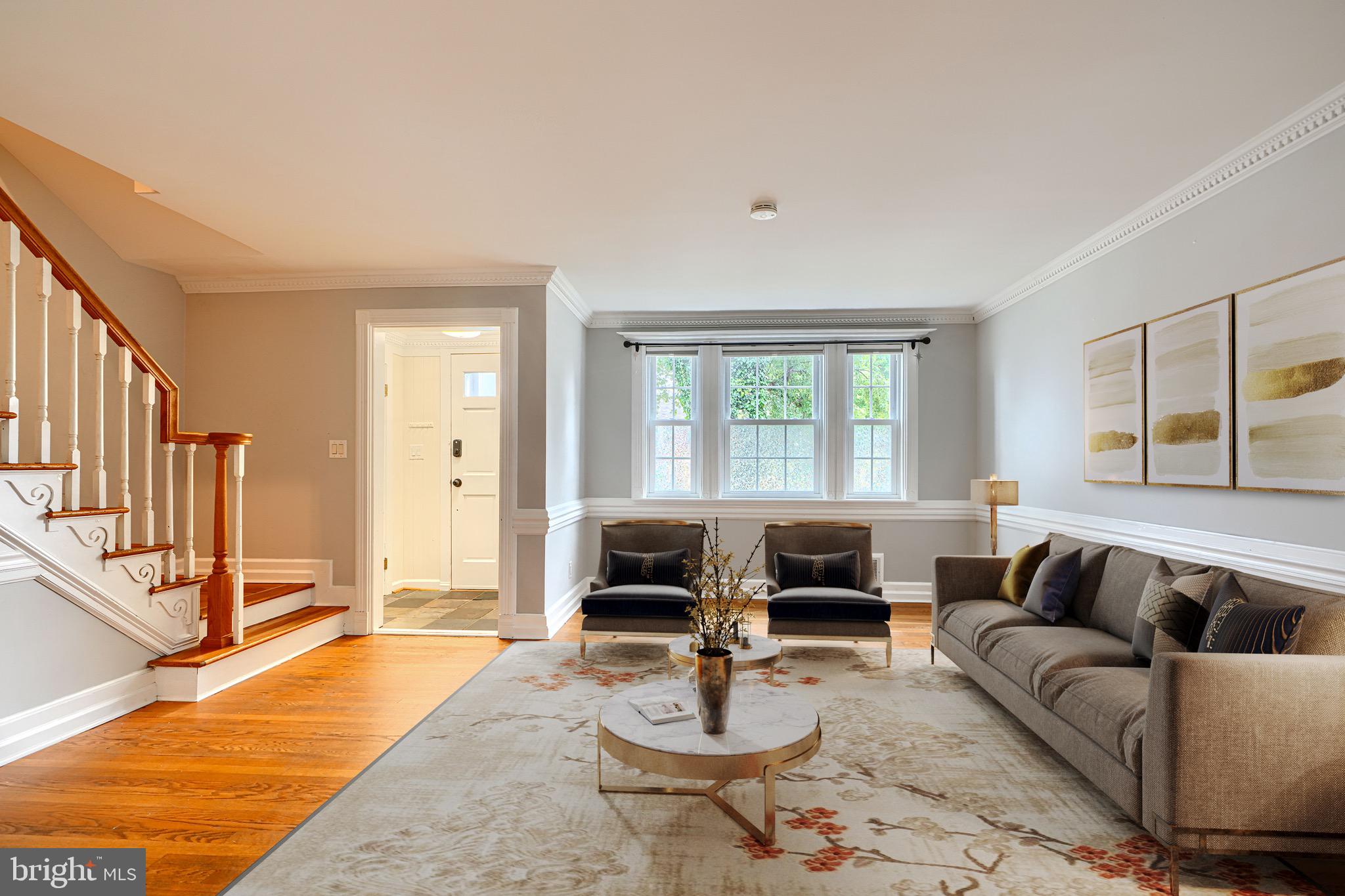 6142 Regent Park Road Baltimore, MD 21228 - Photo 3 of 36 Virtually staged Living room
