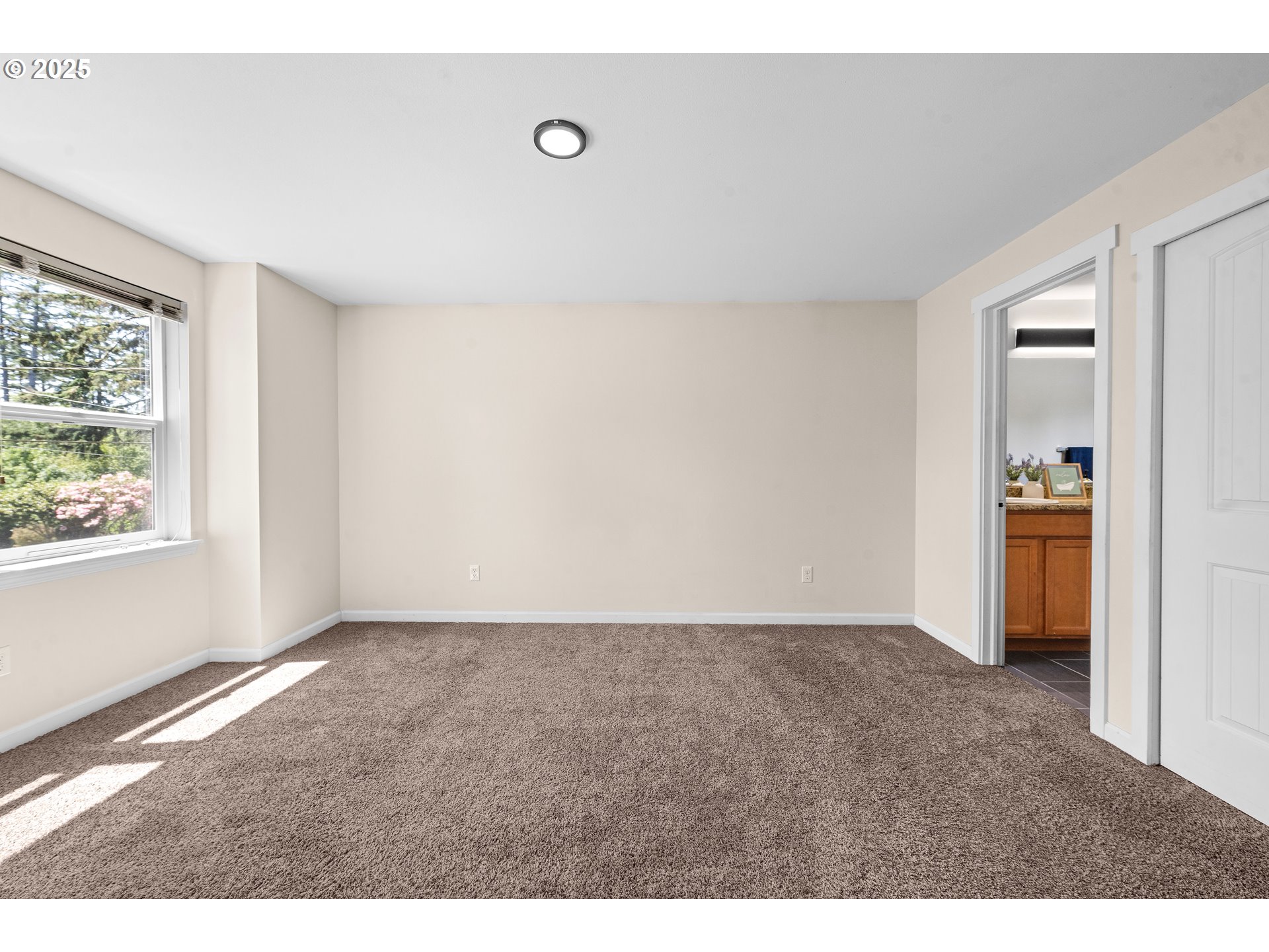 1225 3rd Avenue Hammond, OR 97121 - Photo 20 of 47 a view of an empty room with a window