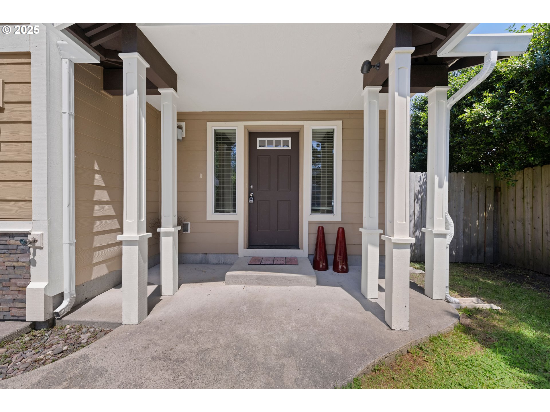 1225 3rd Avenue Hammond, OR 97121 - Photo 5 of 47 a balcony view with a outdoor space