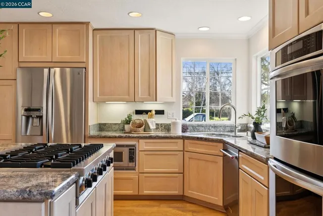 $888,000 | 3770-3770 Boxwood Court, Concord, CA 94519