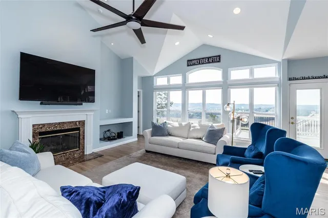 $462,500 | 612 Bluffs View Court, Eureka, MO 63025