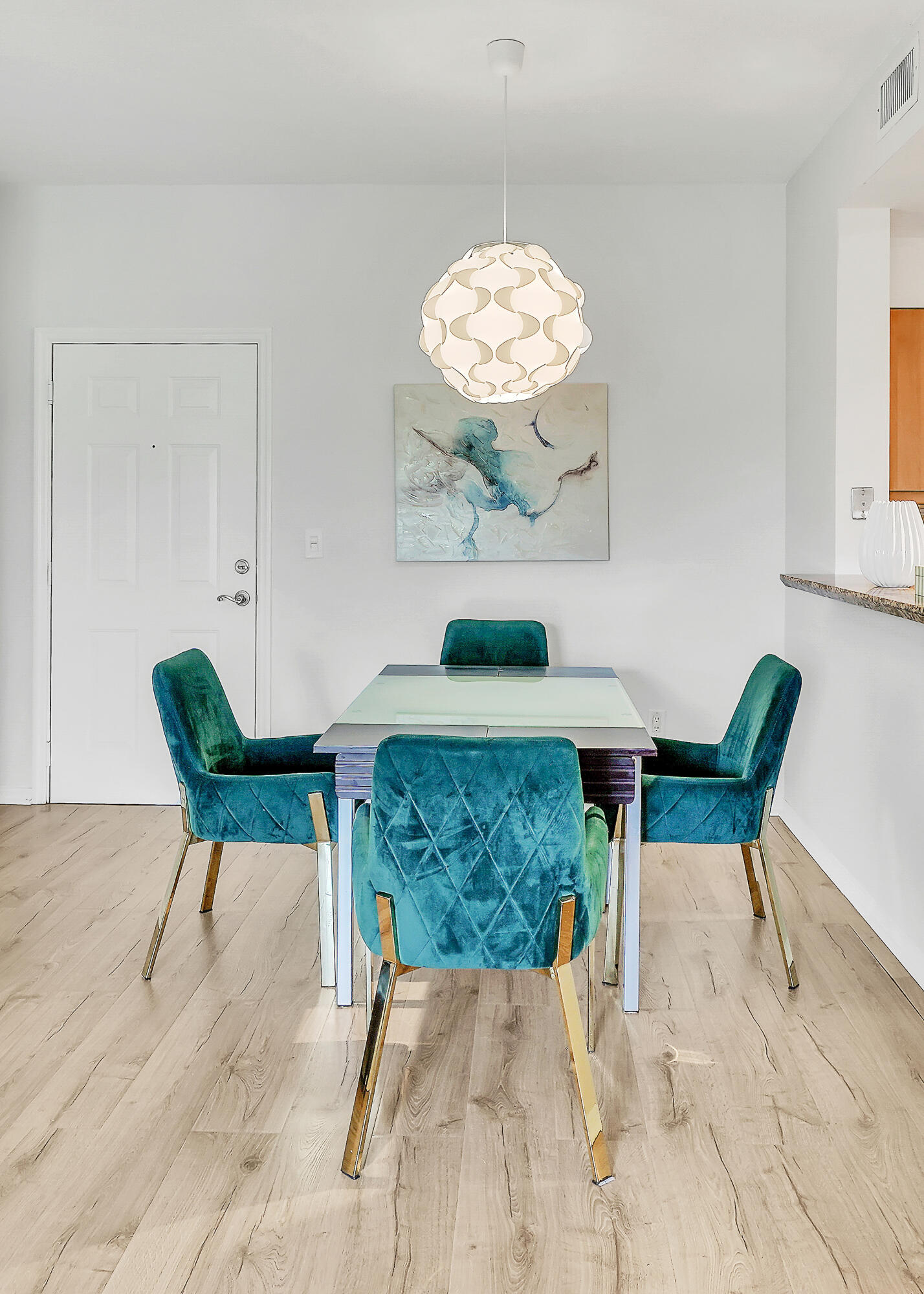 233 South Federal Highway, Unit 425 Boca Raton, FL 33432 - Photo 5 of 49 4 Dining