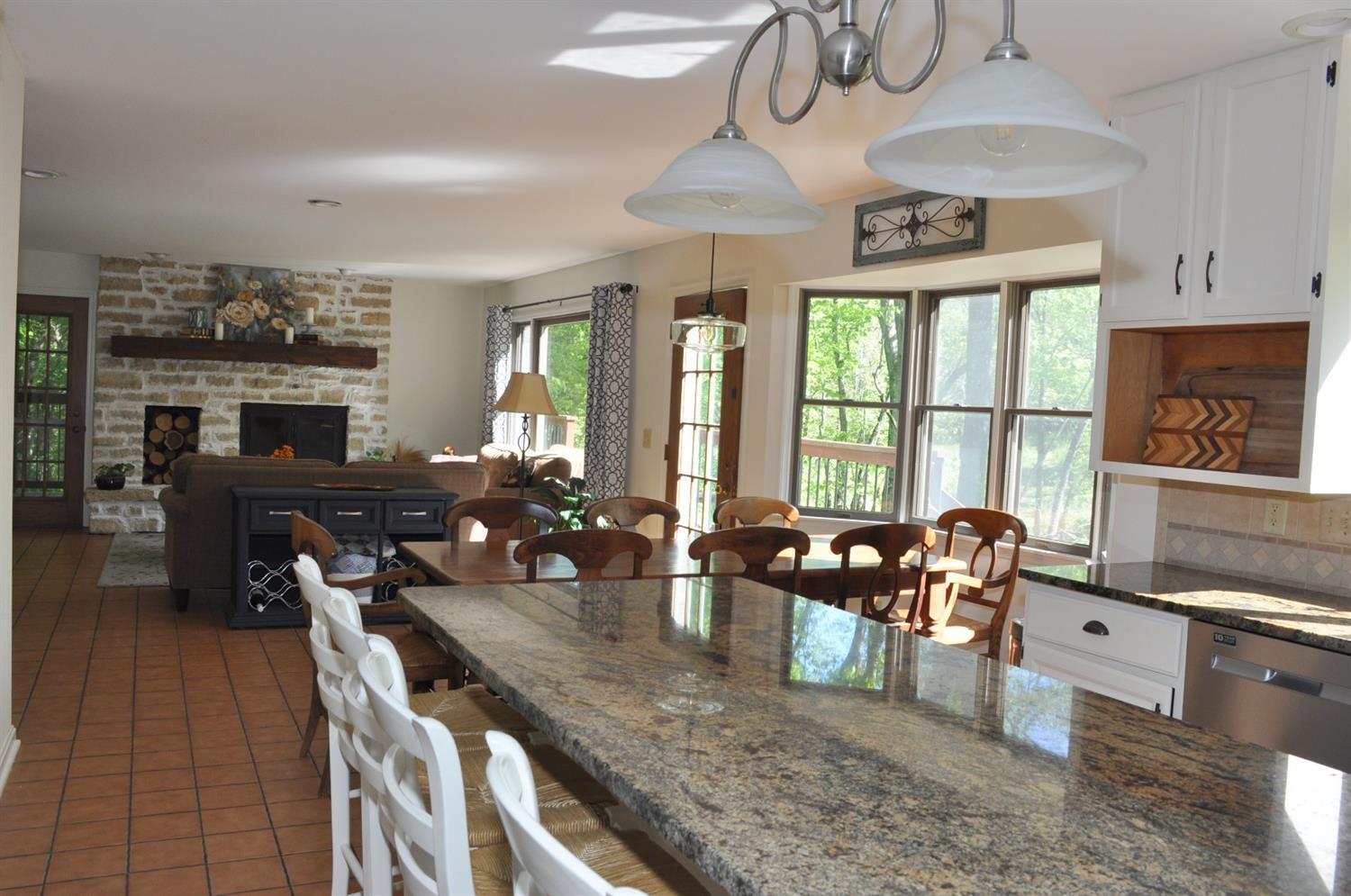 6614 Hayes Road Cincinnati, OH 45248 - Photo 5 of 23
