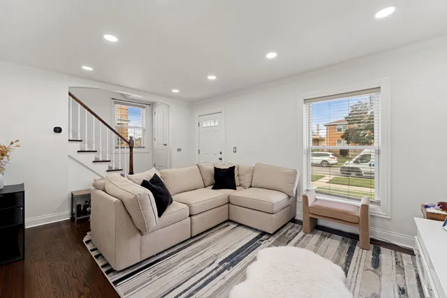 $308,500 | 1514 North 22nd Avenue, Melrose Park, IL 60160