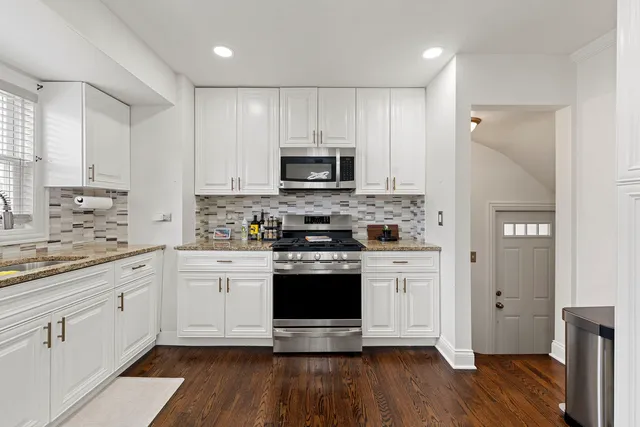 $308,500 | 1514 North 22nd Avenue, Melrose Park, IL 60160