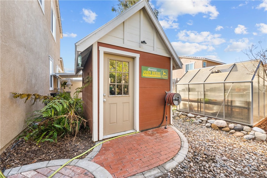 359 Edgewood Drive Fillmore, CA 93015 - Photo 33 of 39